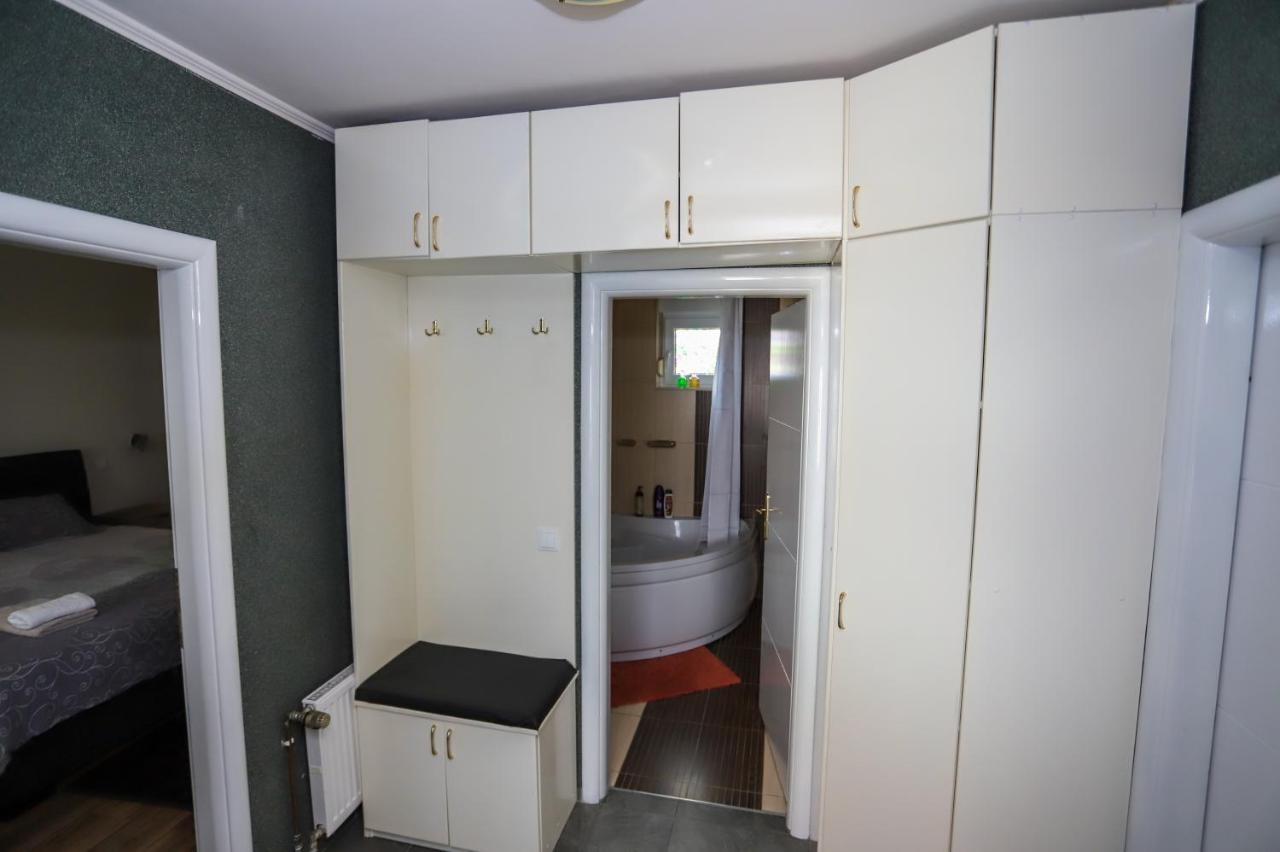 Apartman Veronika จาโกโว ภายนอก รูปภาพ