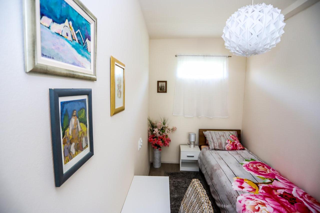 Apartman Veronika จาโกโว ภายนอก รูปภาพ
